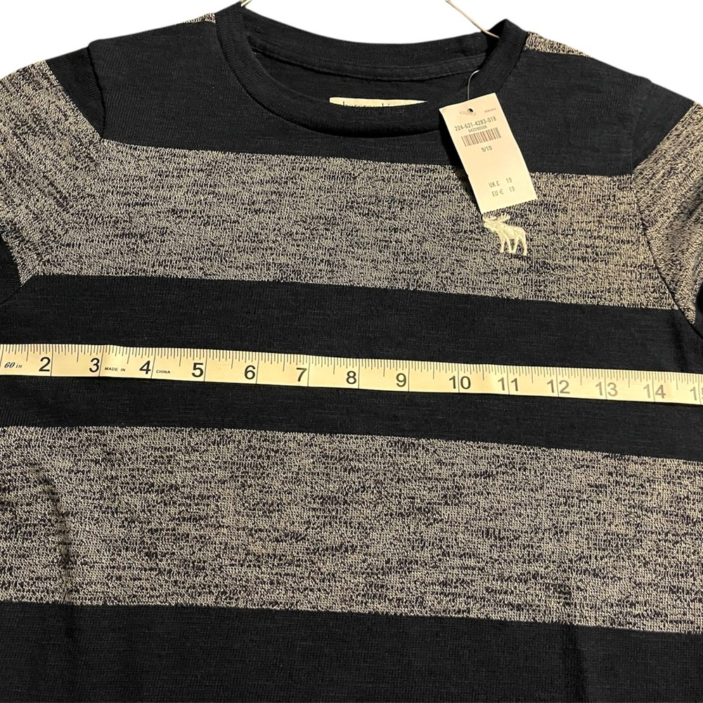 NWT Abercrombie Kids Gray/Navy Striped Top - Picture 5 of 6